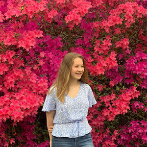 Meet your Posher, Lily